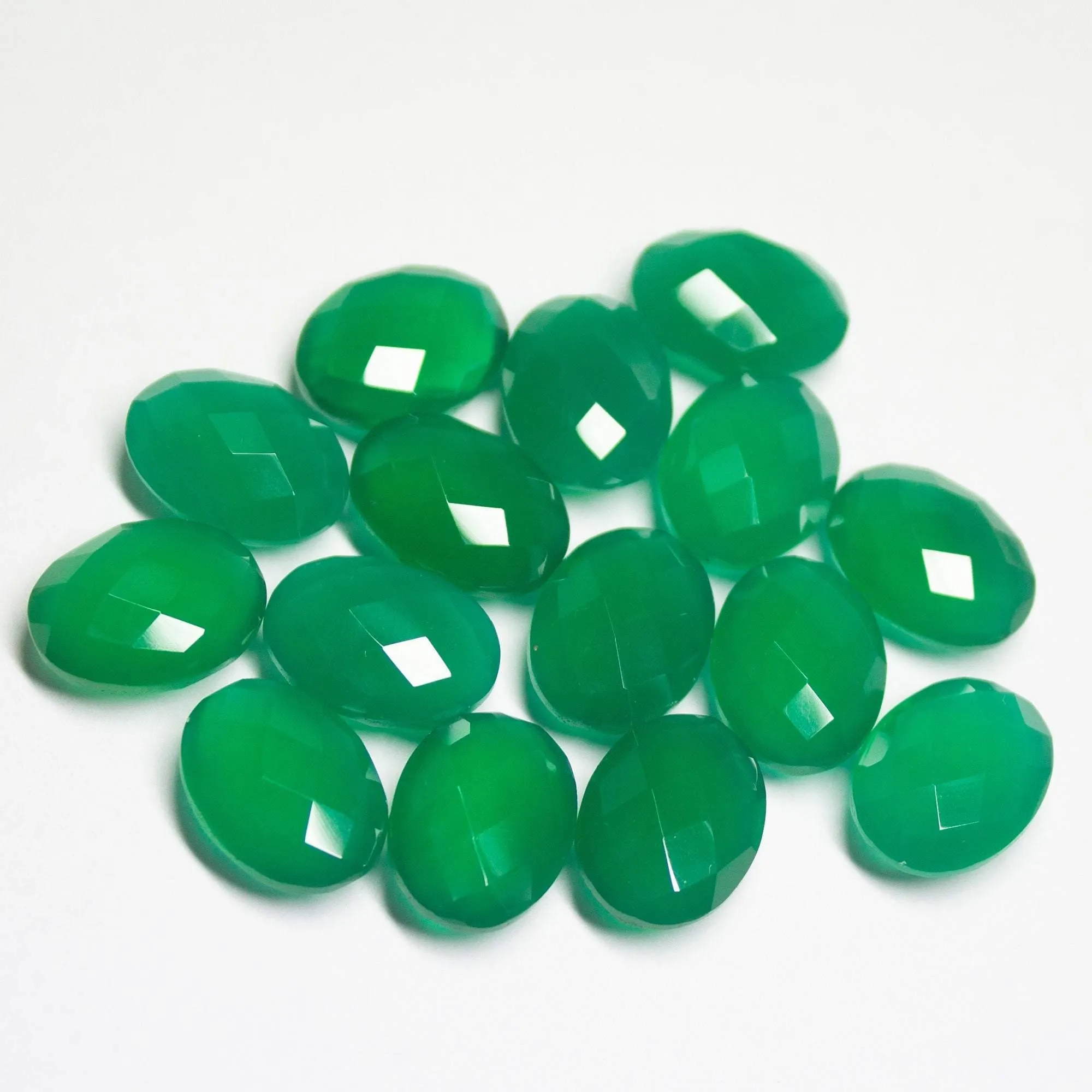 16x12mm Natural Green Onyx Checker Cut Oval Loose Gemstone