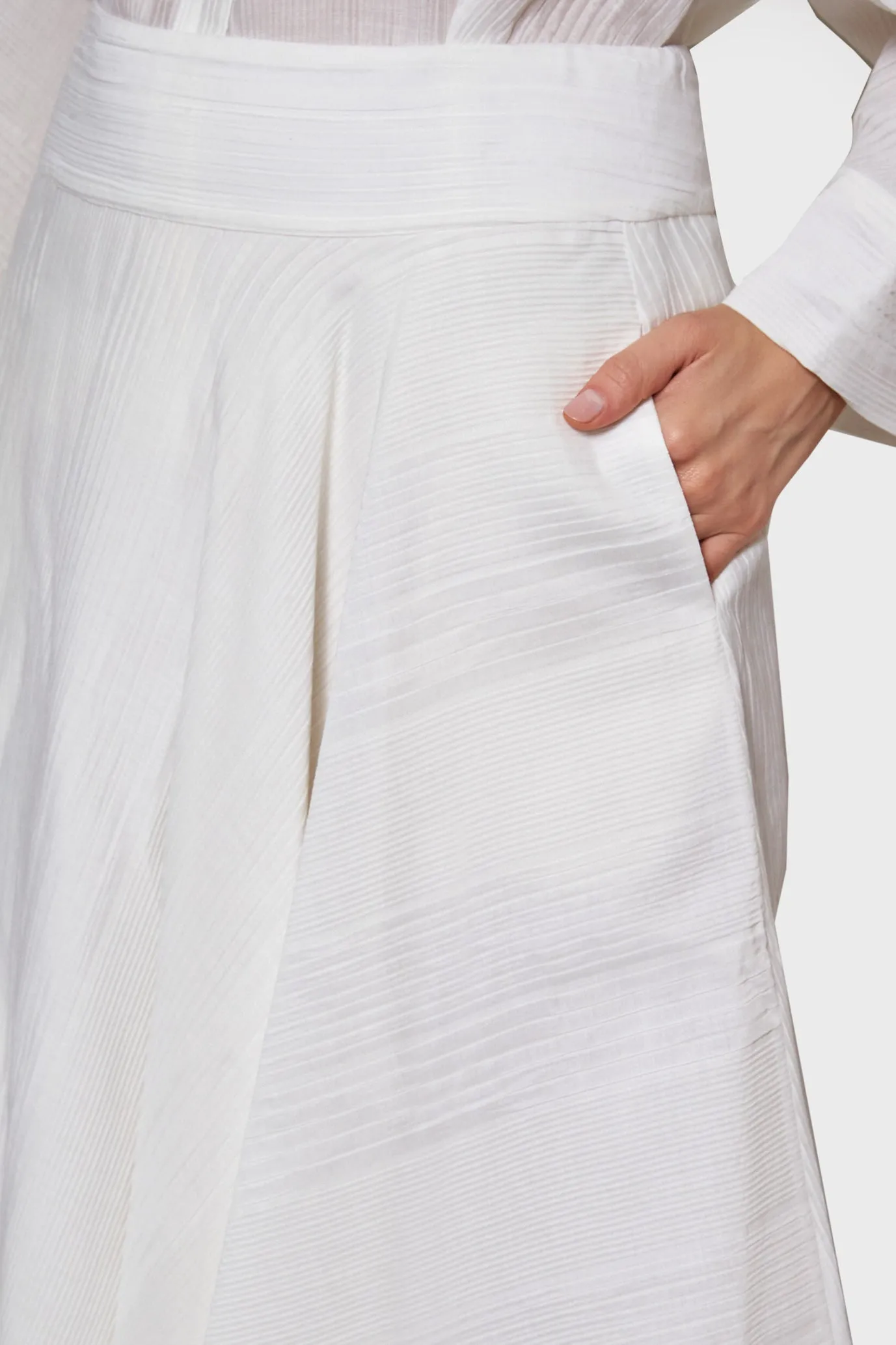 Aki Wave Skirt