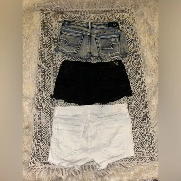 American Eagle Distressed Shortie Shorts Short Lot.  Three pair!! Size 4