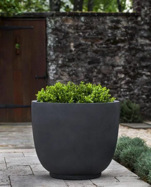 Campania Danilo Planter
