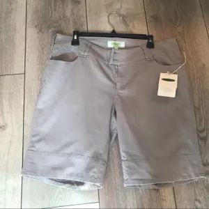 Cariloha Women's Shorts   Size 12 COLOR - GRIFFIN GRAY