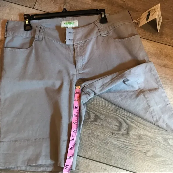 Cariloha Women's Shorts   Size 12 COLOR - GRIFFIN GRAY
