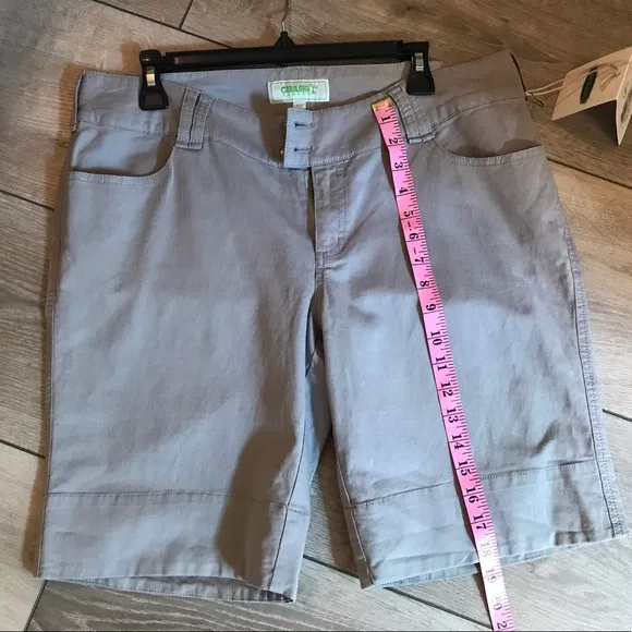 Cariloha Women's Shorts   Size 12 COLOR - GRIFFIN GRAY