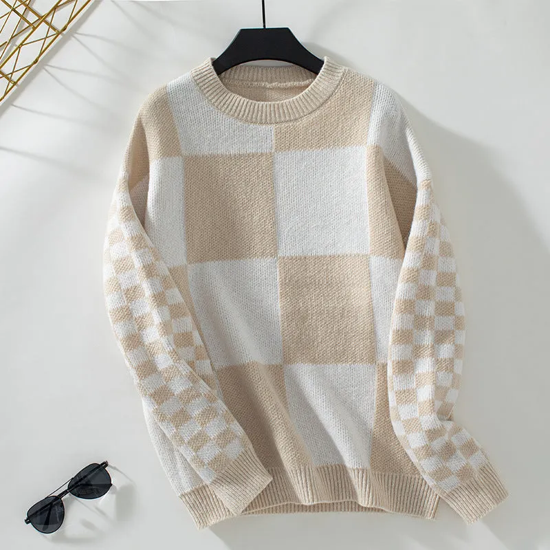 Elegant Women's Sweater with Fashionable Checked Design
