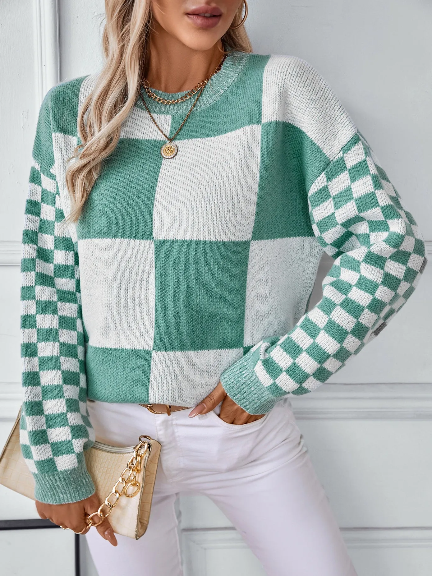Elegant Women's Sweater with Fashionable Checked Design
