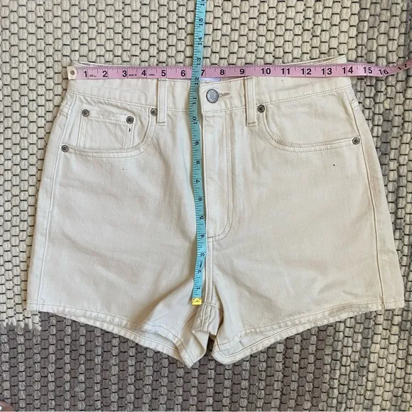 🎊host pick🎊NWOT Pistola Super High Rise Denim Shorts in Cream Size 26