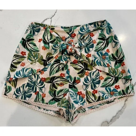 Lost   Wander NEW Luau on the Beach Shorts Size XS