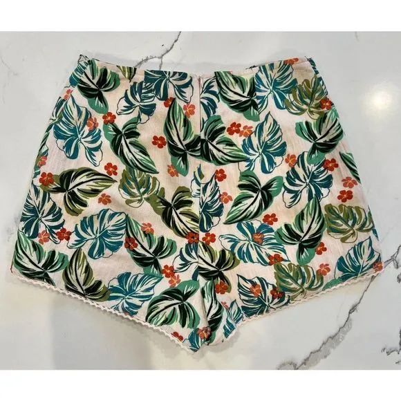 Lost   Wander NEW Luau on the Beach Shorts Size XS