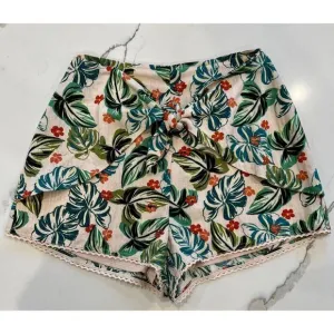 Lost   Wander NEW Luau on the Beach Shorts Size XS