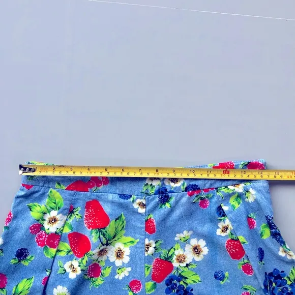 Love Moschino Shorts Women 6 Fruit Strawberry Summer Print 100% Cotton