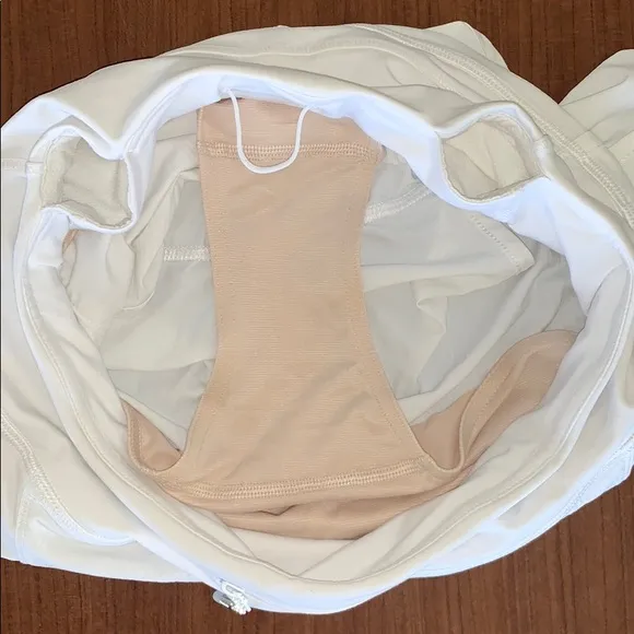 Lululemon Bright White Speed Up 4” Shorts 4