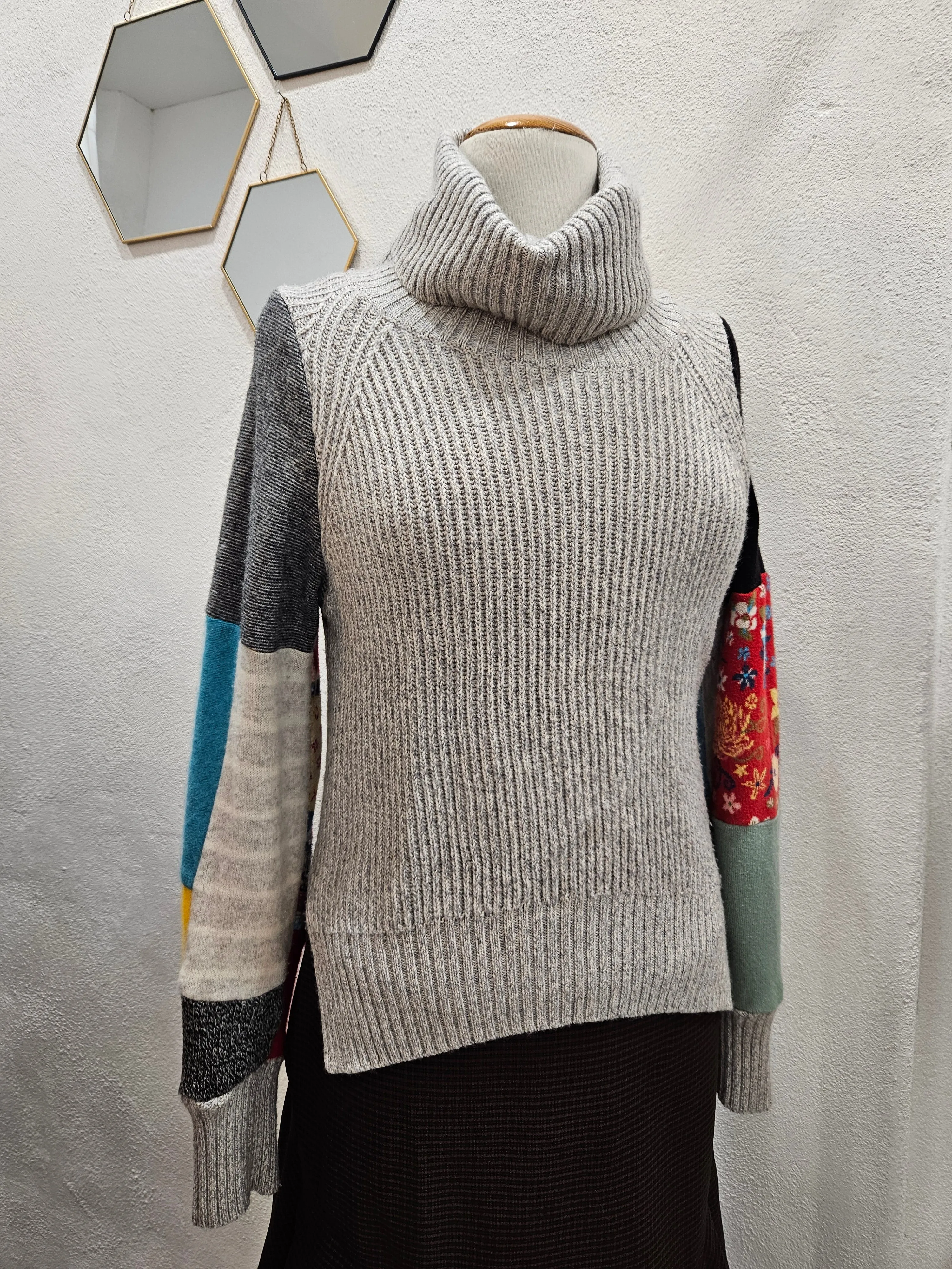 Multicolored Grey Cowl Neck Patchwork Pullover 🩶💛❤️ Medium