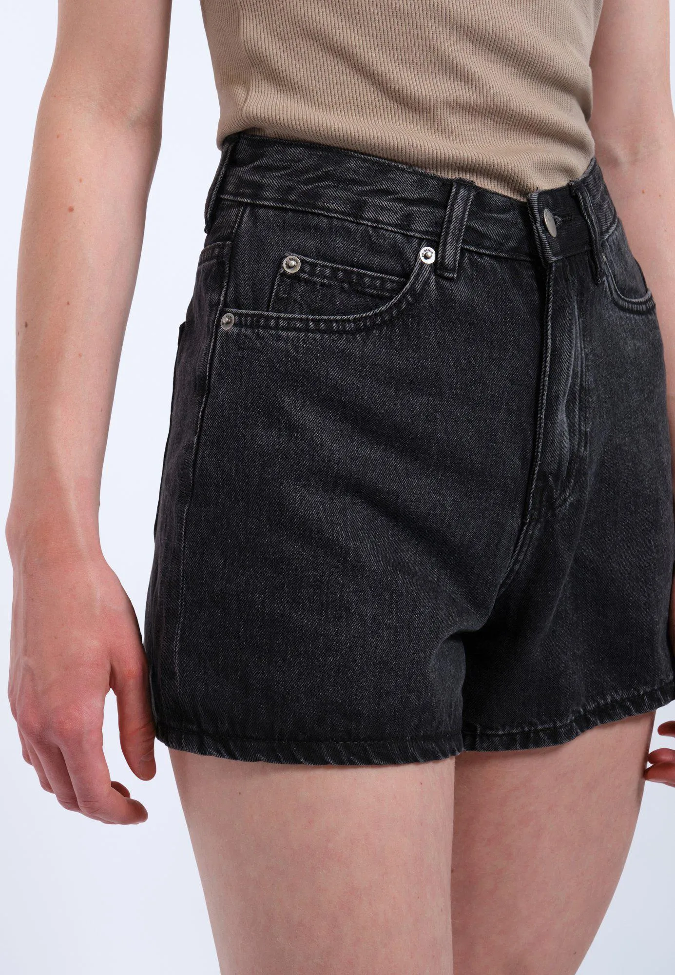 Nora Shorts - Retro Black