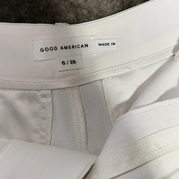 NWOT Good American Luxe Suiting Trouser Shorts sz 6 #PP