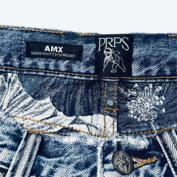 NWT PRPS Distressed Denim Shorts AMX Cutoff Sz 26