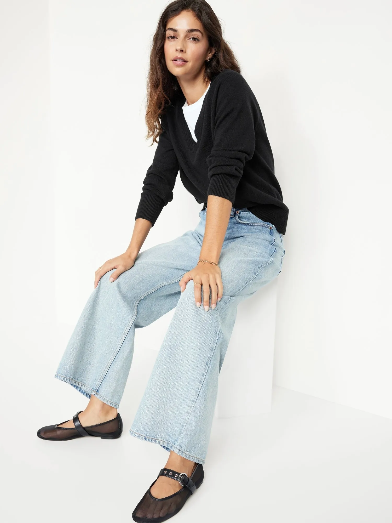 SoSoft Loose V-Neck Sweater