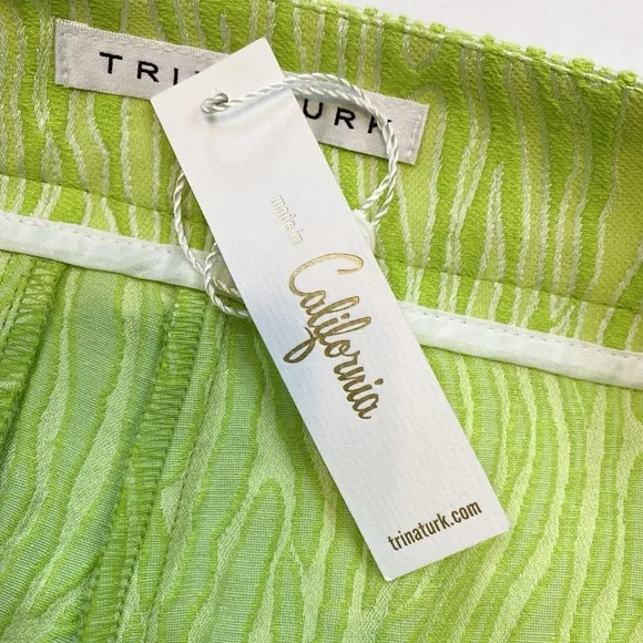 Trina Turk Women's Neon Lime Green Zebra Stripe Shorts Size 0 Pockets NWT  T