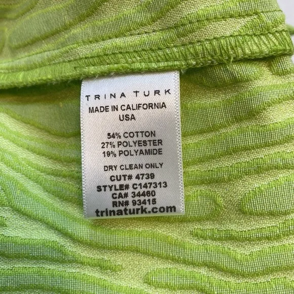 Trina Turk Women's Neon Lime Green Zebra Stripe Shorts Size 0 Pockets NWT  T