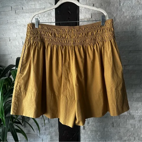 VINCE Jute Tan Smocked Cotton Dress Shorts Size XL