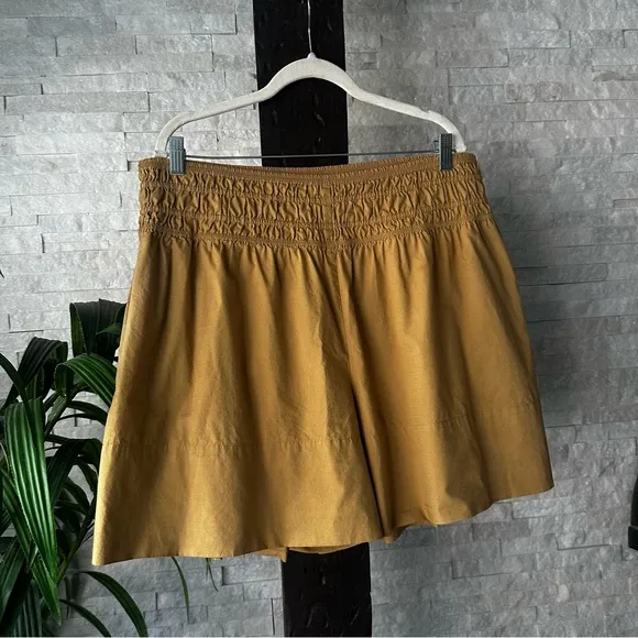 VINCE Jute Tan Smocked Cotton Dress Shorts Size XL