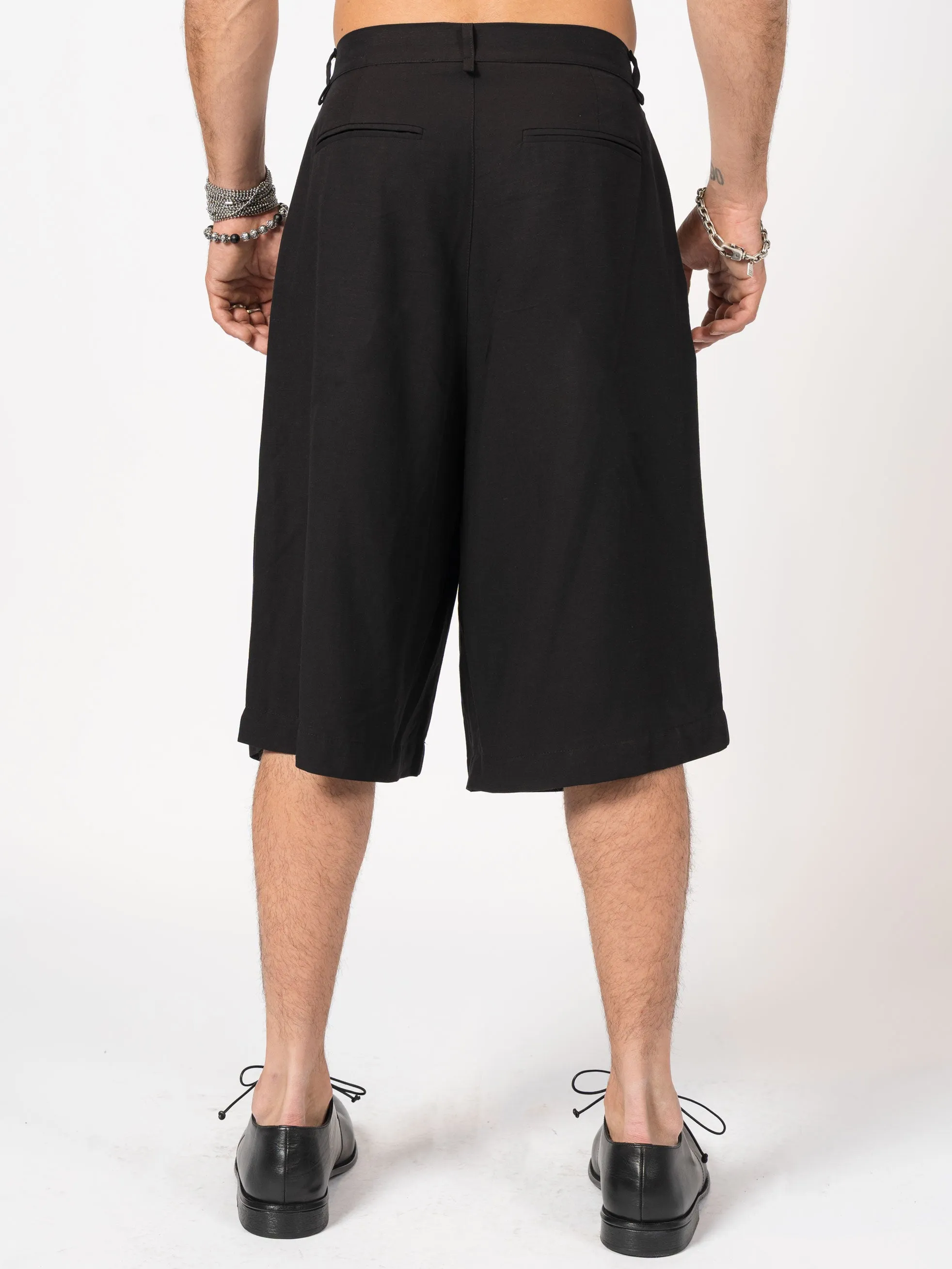 Wide-Leg Pleated  Shorts
