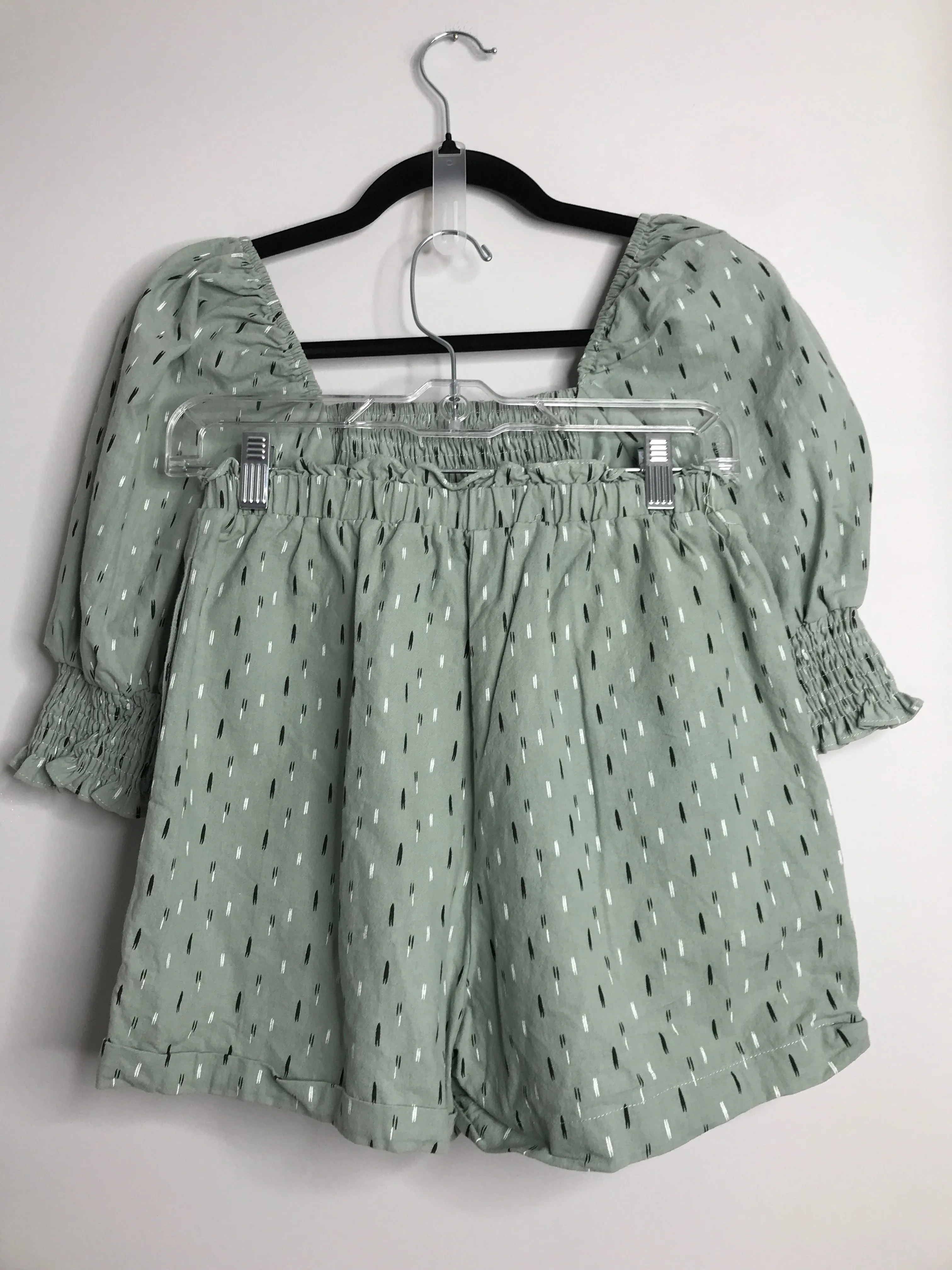 Womens Size Med Misses Green Storia Outfit